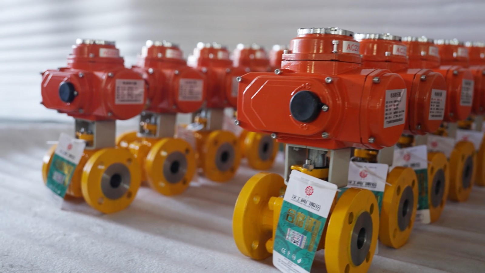 Электрический газовый шаровой кран QB941F-16C